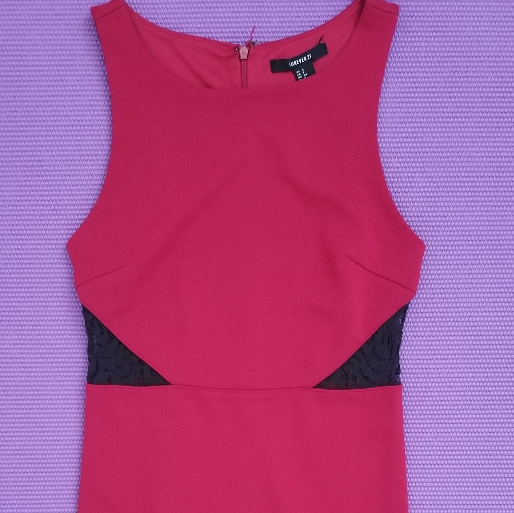 Dress - Picture 2 of 3